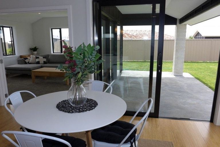 Photo of property in 19 Te Heipora Place, Havelock North, 4130