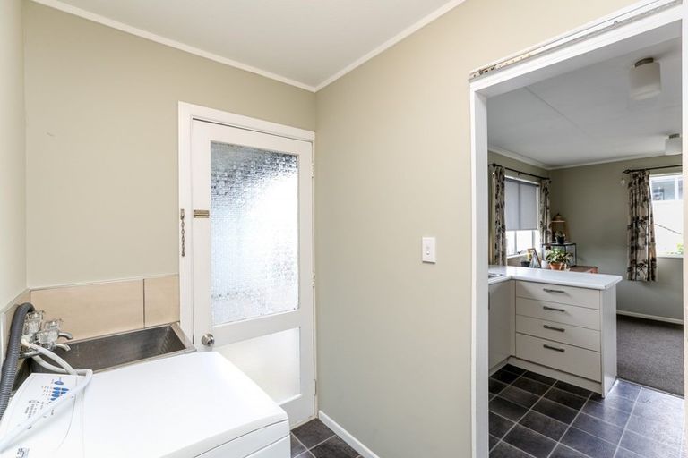 Photo of property in 112a Wairau Road, Oakura, 4314