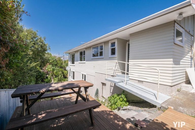 Photo of property in 18 Elliott Street, Johnsonville, Wellington, 6037