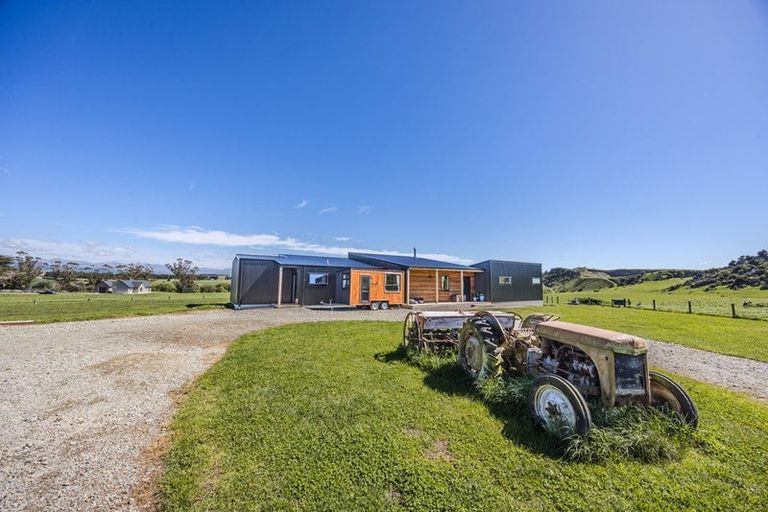 Photo of property in 389 Teschemakers Road, Teschemakers, Oamaru, 9492