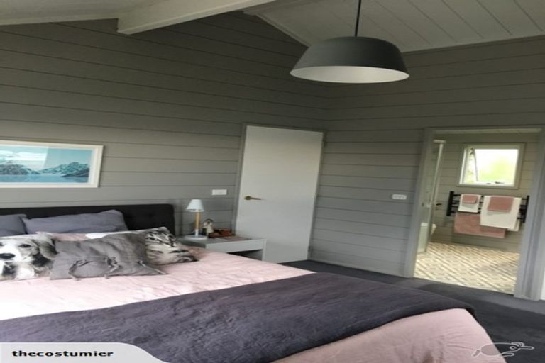 Photo of property in 130 Cannon Hill Crescent, Mount Pleasant, Christchurch, 8081