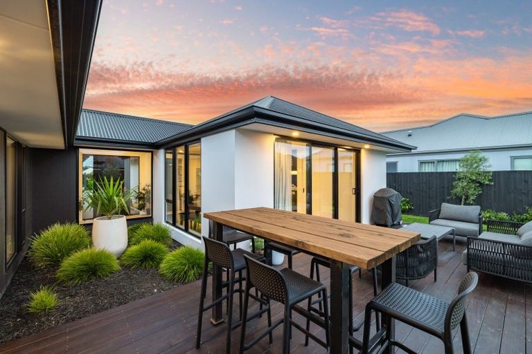 Photo of property in 11 Letitia Street, Burwood, Christchurch, 8083