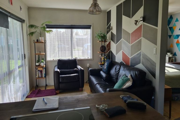 Photo of property in 106 Brandon Street, Featherston, 5710