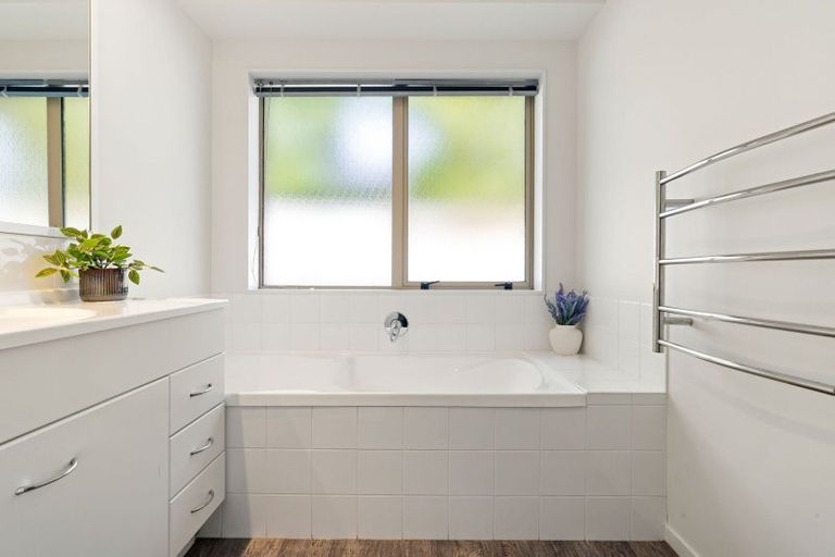 Photo of property in 13 Rosewood Court, Huntington, Hamilton, 3210