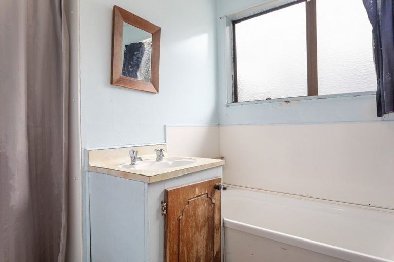 Photo of property in 8a Hughes Place, Taneatua, 3123