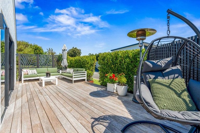 Photo of property in 90 Obsidian Way, Papamoa Beach, Te Puke, 3187