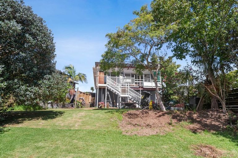 Photo of property in 26 Jade Avenue, Pakuranga Heights, Auckland, 2010