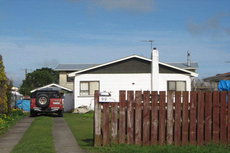 Photo of property in 99 Queen Street, Waitara, 4320