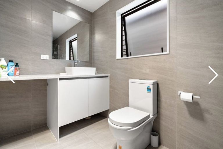 Photo of property in 18 Parahau Road, Papakura, 2110