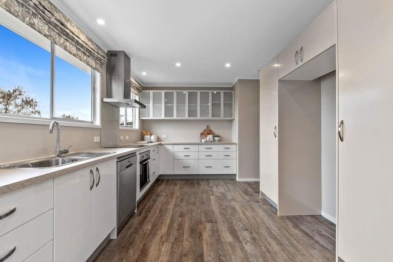 Photo of property in 422 Pukehangi Road, Pomare, Rotorua, 3015