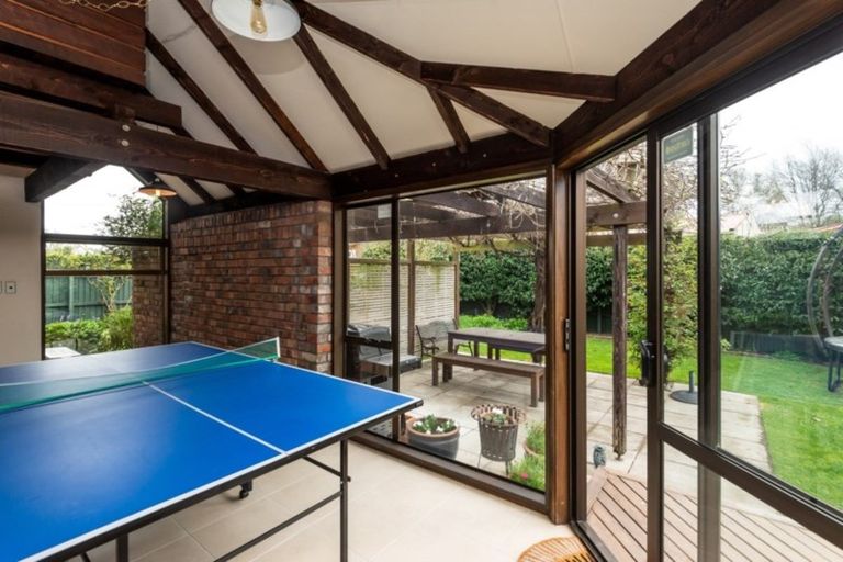 Photo of property in 22 Bannister Place, Ilam, Christchurch, 8053