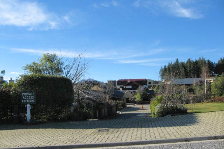 Photo of property in 10 Scaife Place, Wanaka, 9305