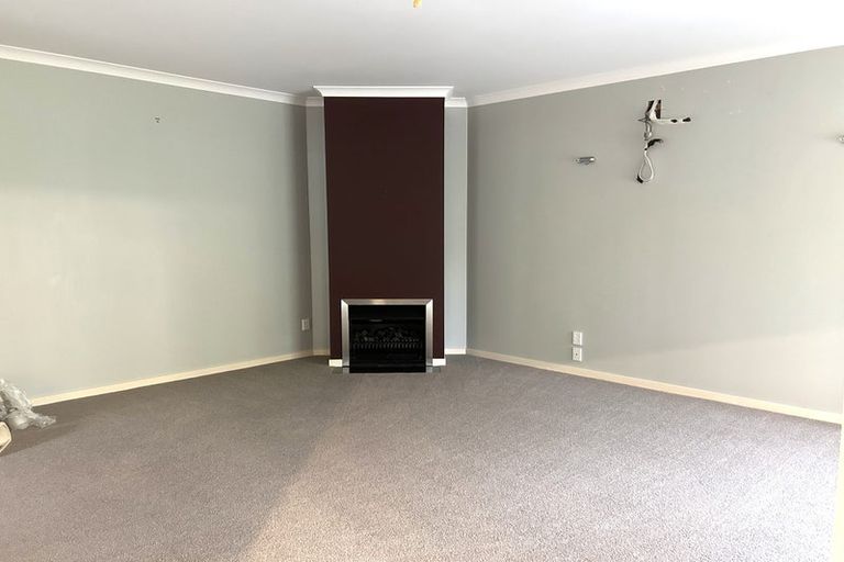 Photo of property in 35 Stonebridge Way, Prebbleton, 7604