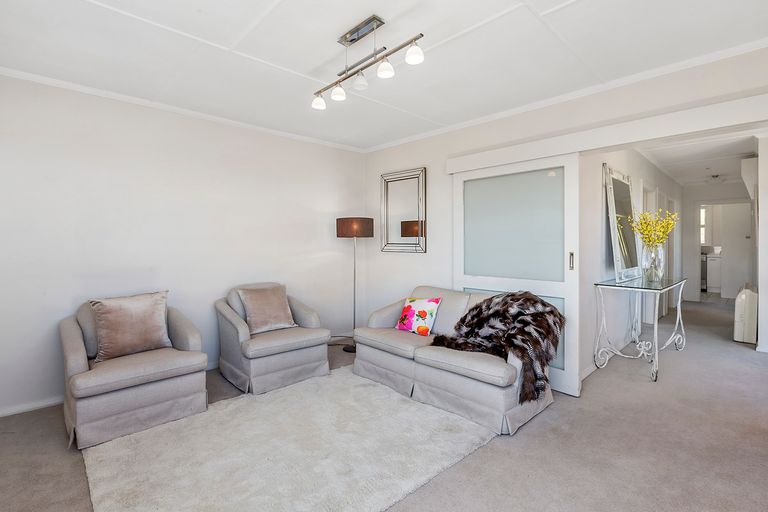 Photo of property in 10 Kenilworth Street, Waverley, Dunedin, 9013