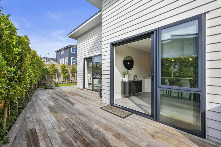 Photo of property in 5 Kuku Avenue, Red Beach, 0932