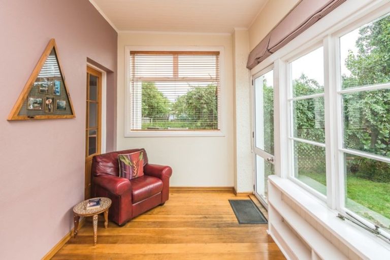 Photo of property in 12 Cambridge Street, Gonville, Whanganui, 4501