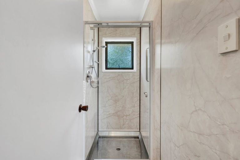 Photo of property in 2 Waireka Road, Omata, New Plymouth, 4374