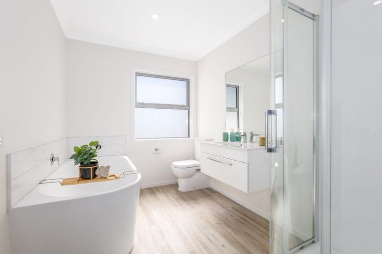 Photo of property in 9 Karearea Avenue, Kenepuru, Porirua, 5022