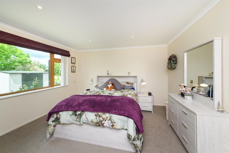 Photo of property in 11 Wanganui Road, Marton, 4710