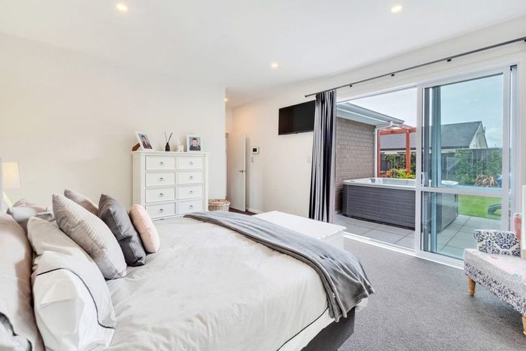 Photo of property in 157 Harbourside Drive, Karaka, Papakura, 2113