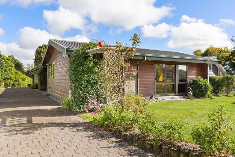 Photo of property in 3 Mokoia Drive, Tihiotonga, Rotorua, 3015