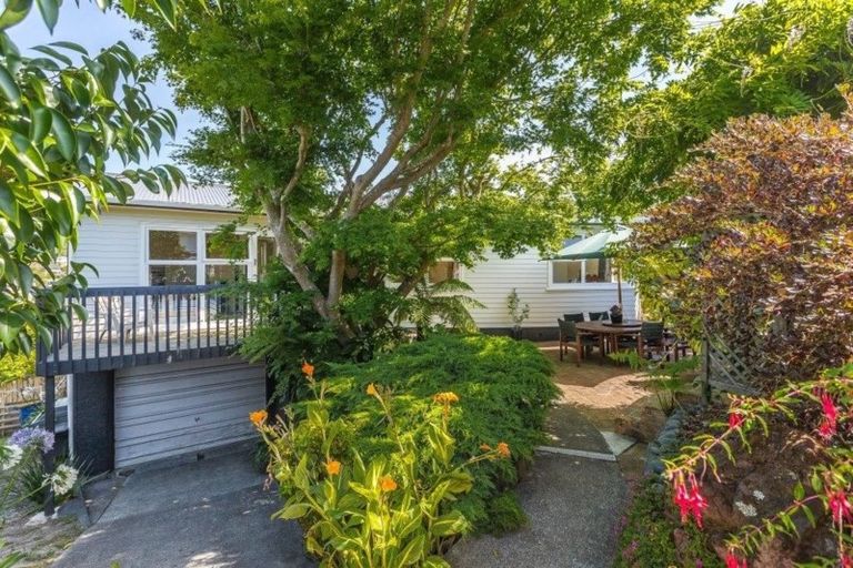 Photo of property in 20 Chequers Avenue, Glenfield, Auckland, 0629