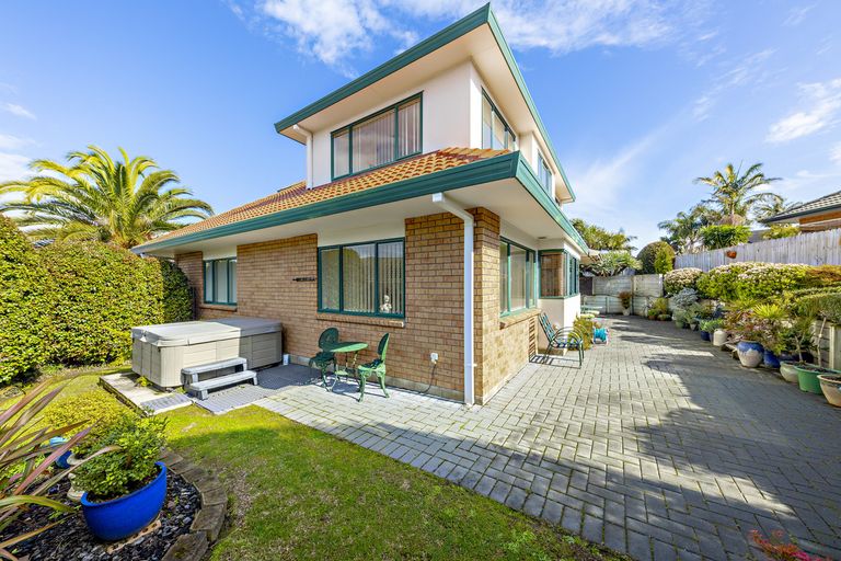 Photo of property in 5 Rathmar Drive, Manurewa, Auckland, 2105