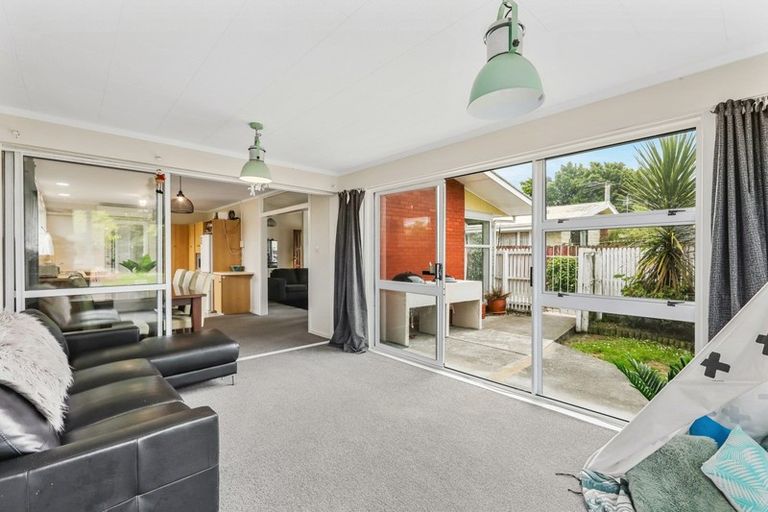 Photo of property in 330 Cranford Street, St Albans, Christchurch, 8052