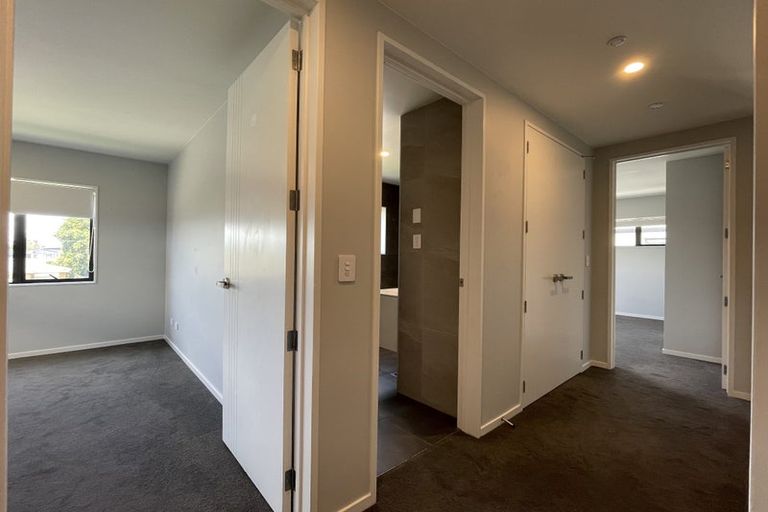 Photo of property in 1 Hanga Place, Papatoetoe, 2024