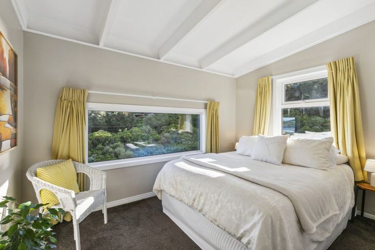 Photo of property in 1/72 Homebush Road, Khandallah, Wellington, 6035