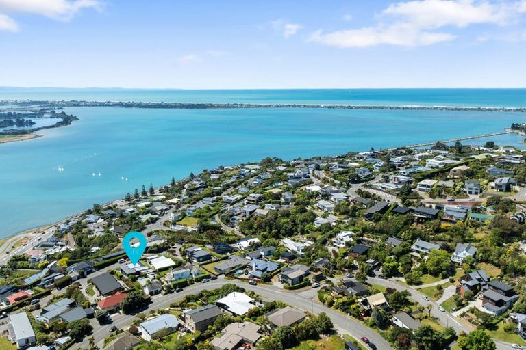Photo of property in 63 Te Awakura Terrace, Mount Pleasant, Christchurch, 8081