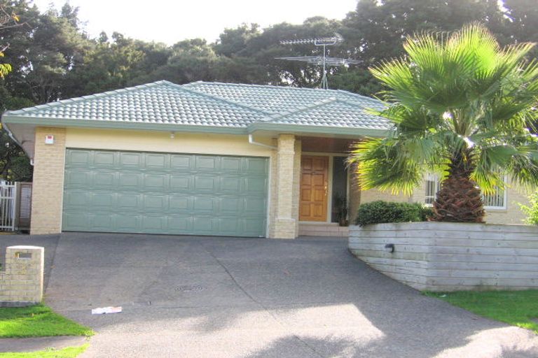Photo of property in 3 Hakea Place, Totara Heights, Auckland, 2105