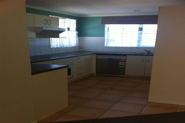 Photo of property in 3 Frederick Reece Drive, The Gardens, Auckland, 2105
