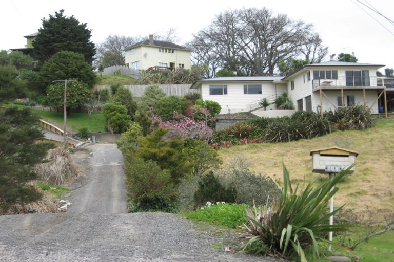 Photo of property in 110 Brunton Crescent, Thames, 3500