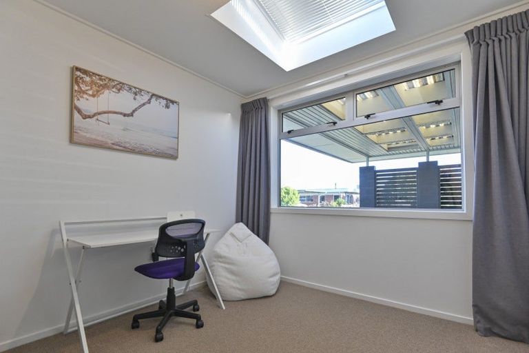 Photo of property in 512 Poplar Place, Akina, Hastings, 4122