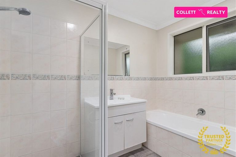 Photo of property in 39 Bluebird Crescent, Unsworth Heights, Auckland, 0632