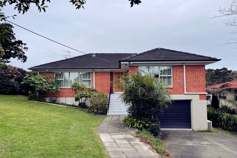 Photo of property in 38 Tui Glen Road, Birkenhead, Auckland, 0626