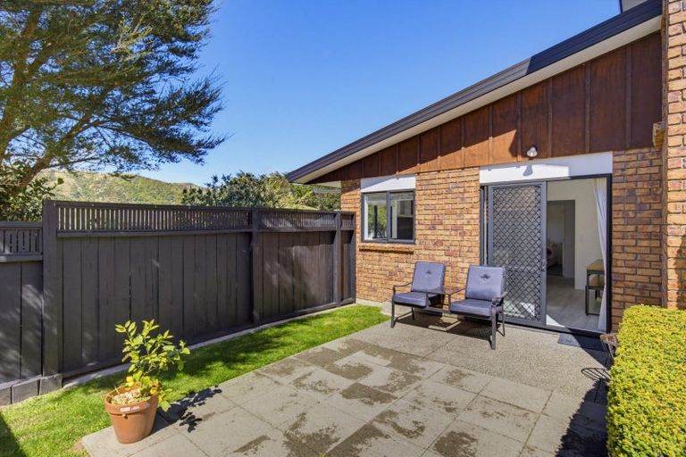Photo of property in 10 Sams Way, Raumati South, Paraparaumu, 5032