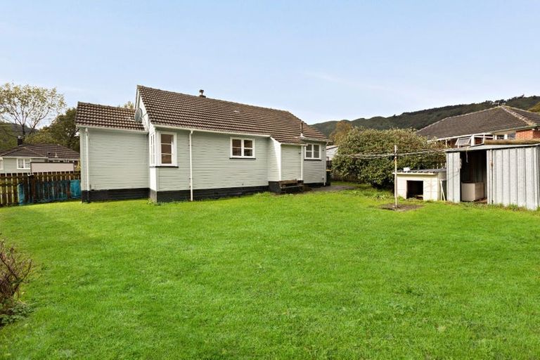 Photo of property in 26 Prouse Crescent, Naenae, Lower Hutt, 5011