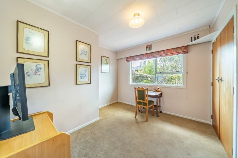 Photo of property in 16a Sheridan Crescent, Trentham, Upper Hutt, 5018