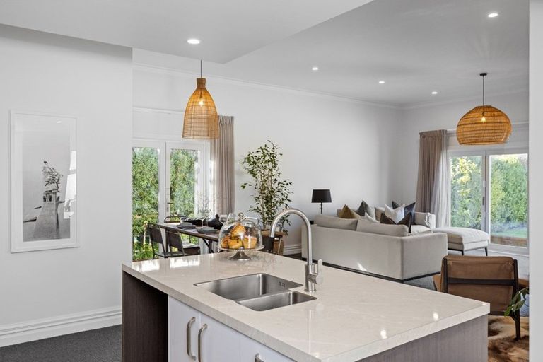 Photo of property in 10 Mcvay Street, Napier South, Napier, 4110