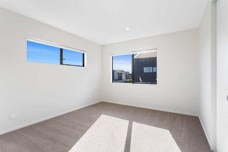 Photo of property in 36 Viridian Avenue, Rosehill, Papakura, 2113