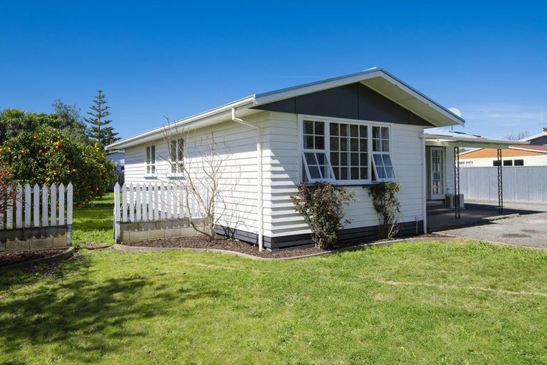 Photo of property in 22 Totara Street, Te Hapara, Gisborne, 4010