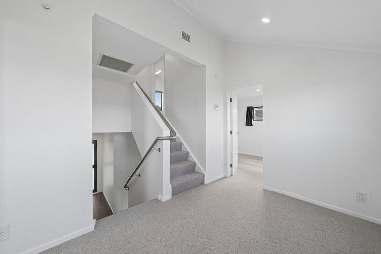 Photo of property in 76 Kanpur Road, Broadmeadows, Wellington, 6035