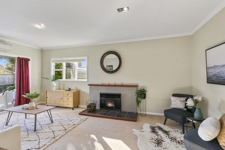 Photo of property in 39 Tuatoru Street, Eastbourne, Lower Hutt, 5013