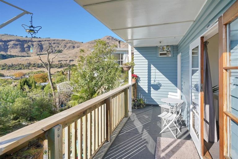 Photo of property in 36 Flinders Road, Heathcote Valley, Christchurch, 8022