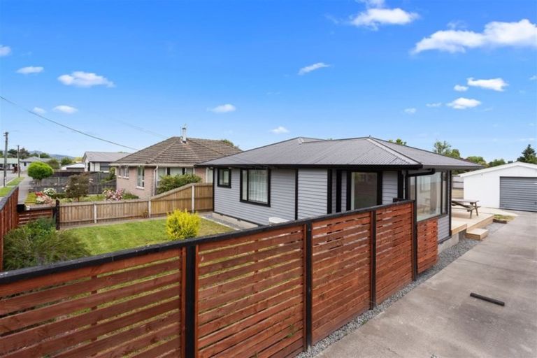 Photo of property in 16 Horton Place, Avondale, Christchurch, 8061
