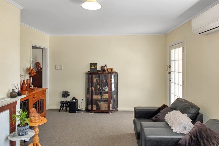 Photo of property in 10 Easton Street, Foxton, 4814