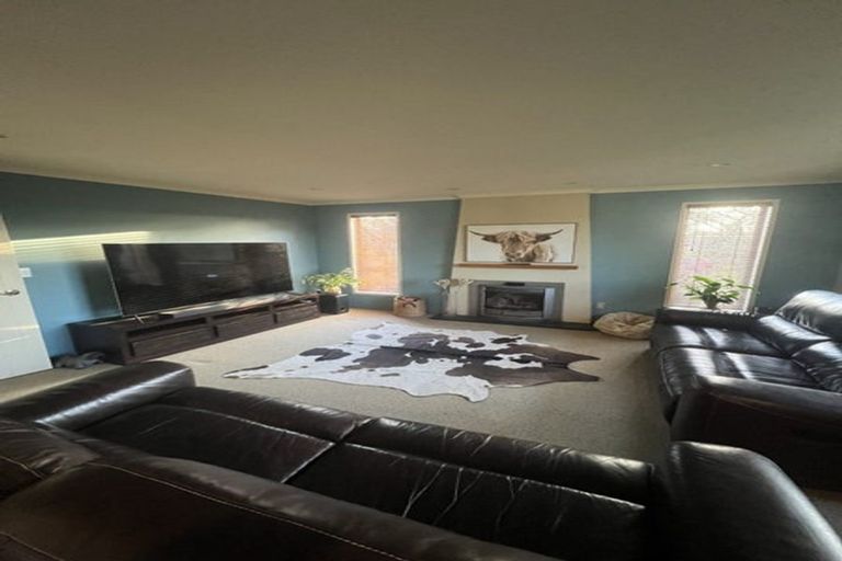 Photo of property in 1 Acton Vale, Rototuna North, Hamilton, 3210