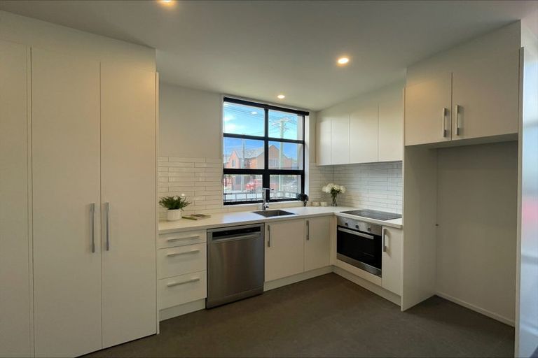 Photo of property in 6/27 Gracefield Avenue, Christchurch Central, Christchurch, 8013